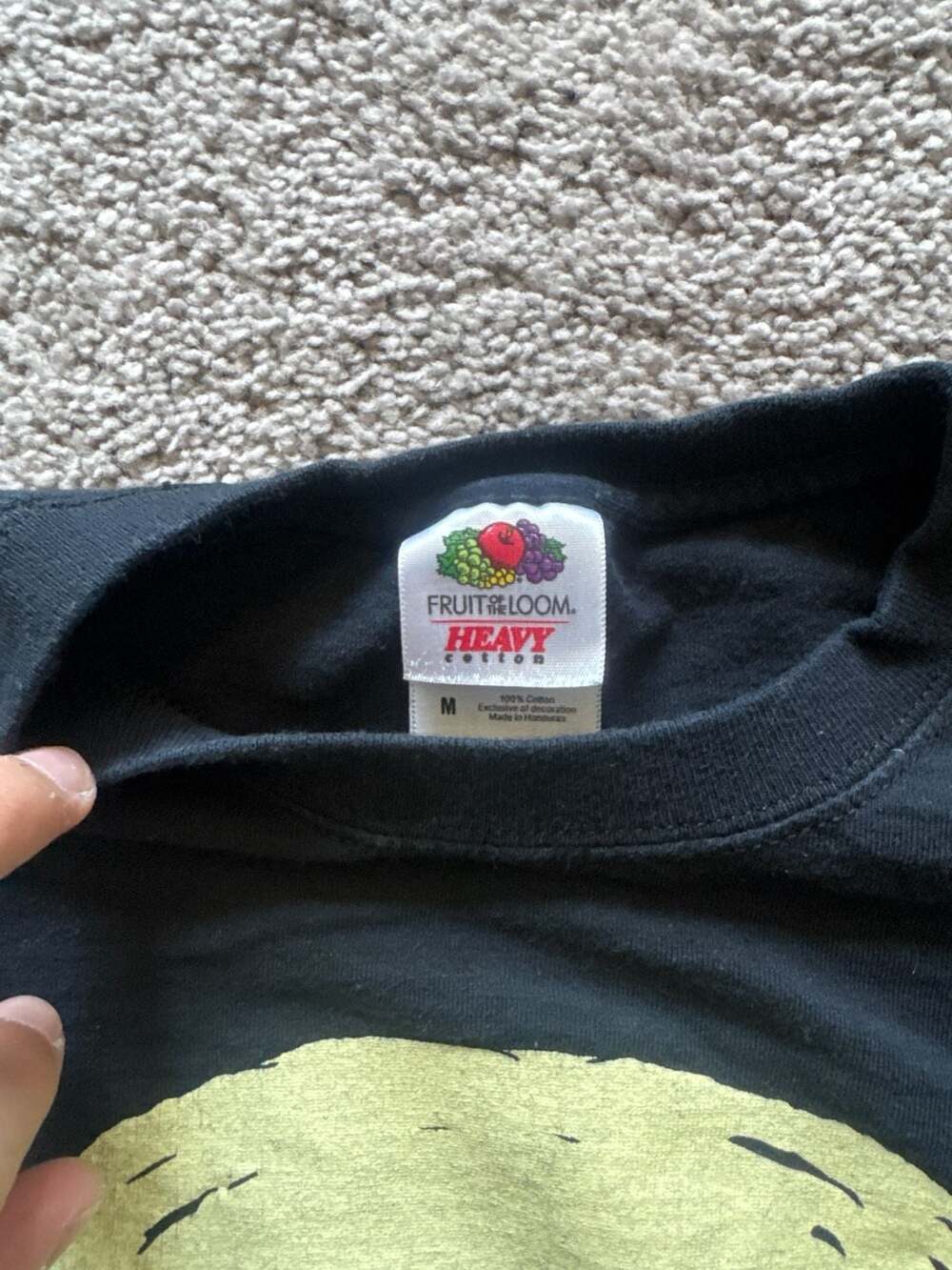 Vintage Fruit of the Loom Skull Graphic Tee Shirt - Picture 2 of 4
